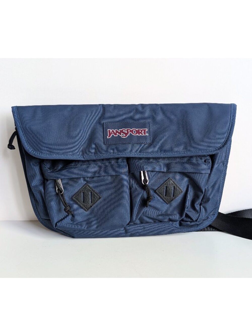 JanSport unisex-adult Larimer Crossbody Shoulder Bag Navy Crossbody Fanny Pack